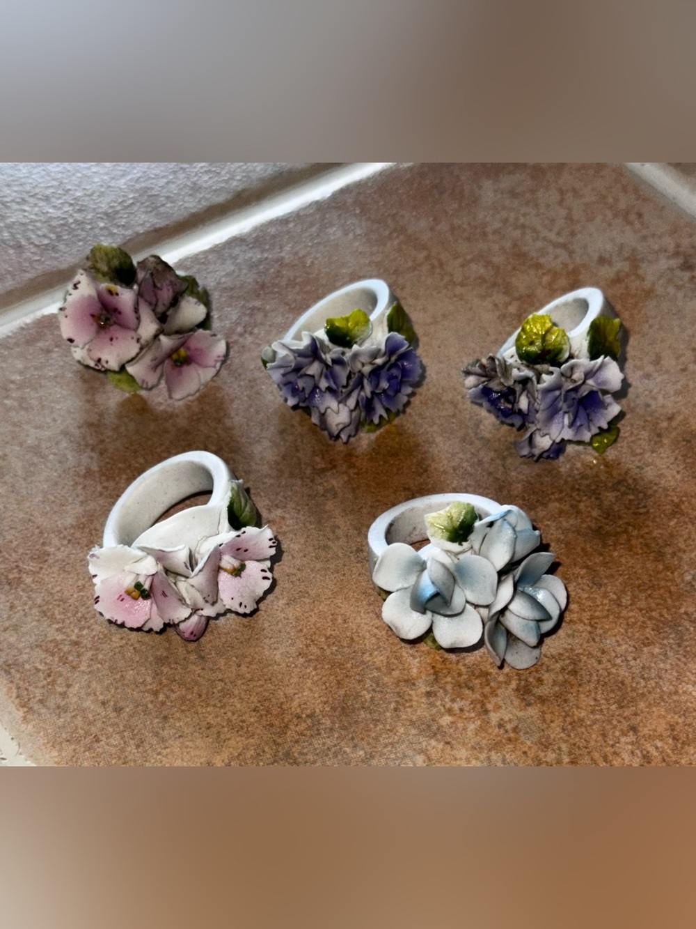 MCM 5 3D Floral Napkin Rings/Candle Rings